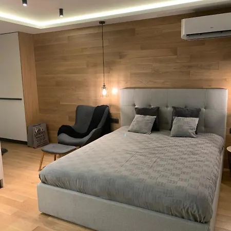 Luxurious One Bedroom In Center Апартаменты
