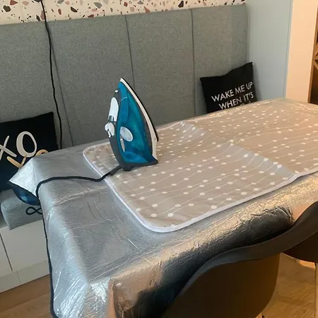 Апартаменты Luxurious One Bedroom In Center *