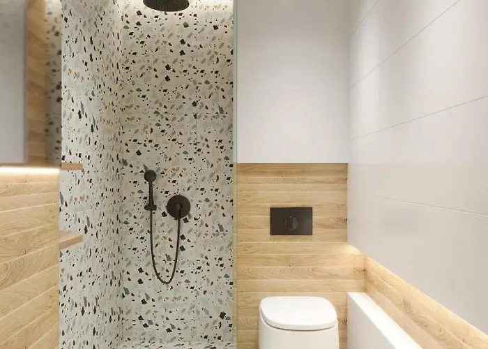 Luxurious One Bedroom In Center *