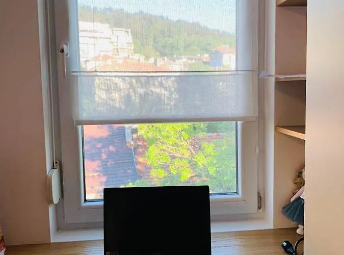 Luxurious One Bedroom In Center Апартамент