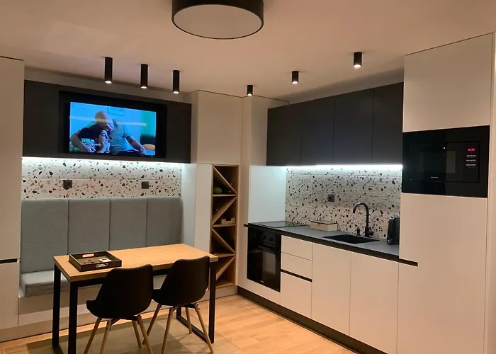 Luxurious One Bedroom In Center Апартамент