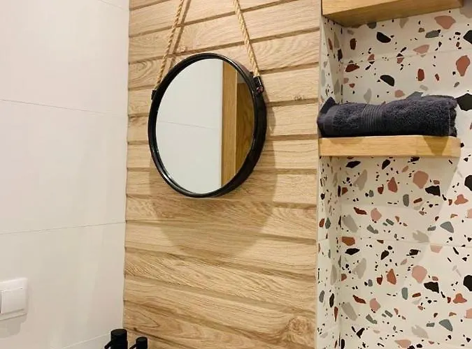 Luxurious One Bedroom In Center Апартамент